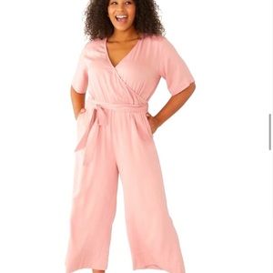 NWOT Bando Jumpsuit, size medium